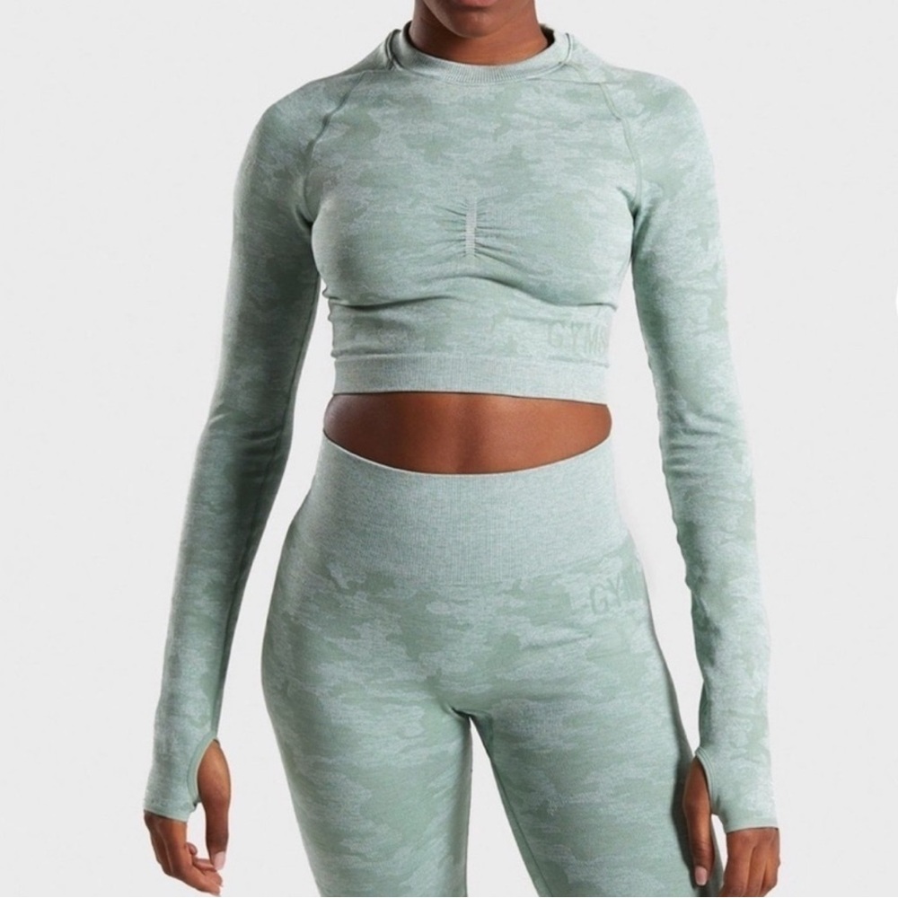 🦈 Gymshark Adapt Women's Green Camo Long Sleeve Crop Top